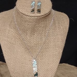 Dragonfly earrings and necklace set